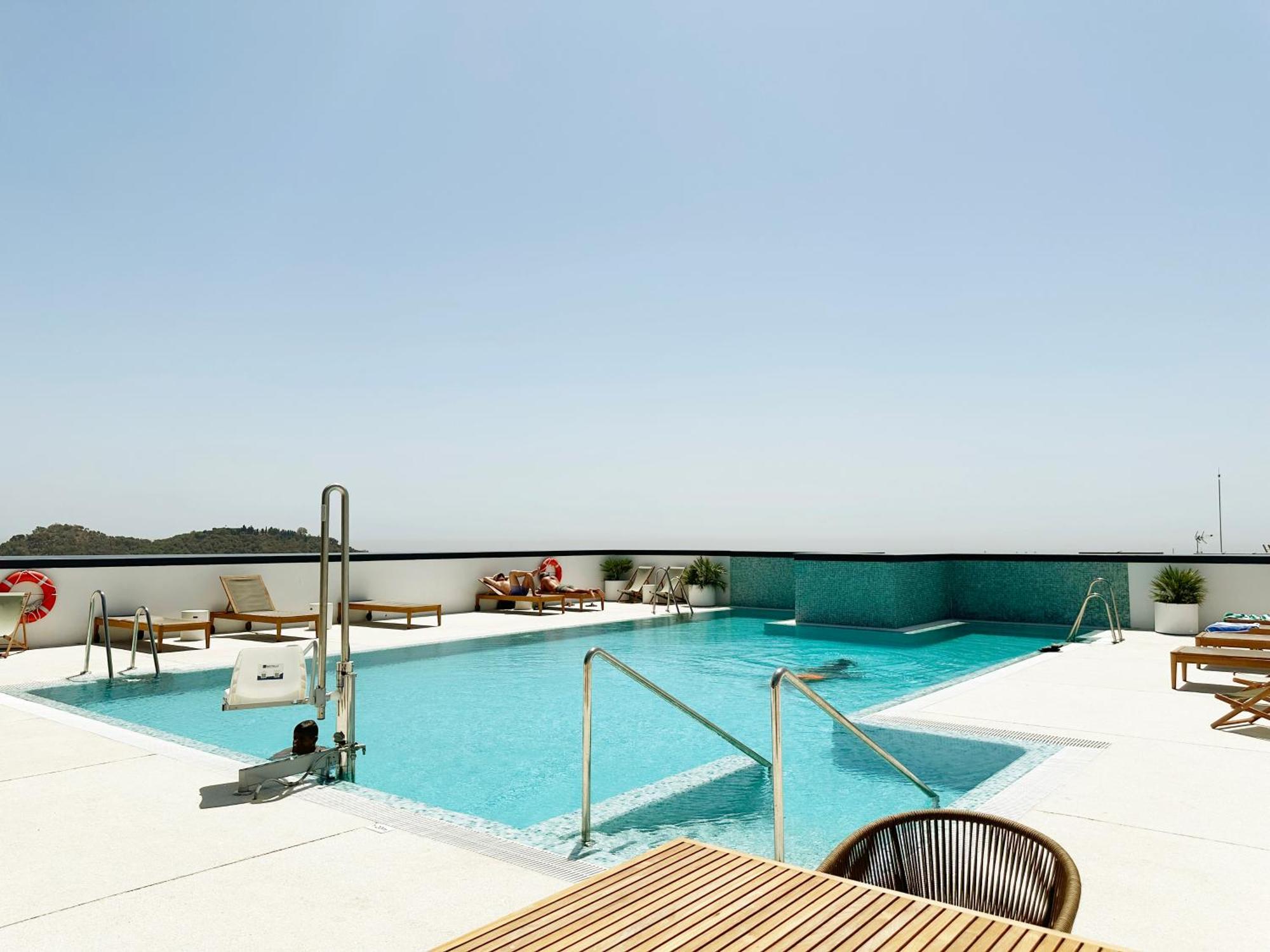 Pando 1 Bed 25d Floor